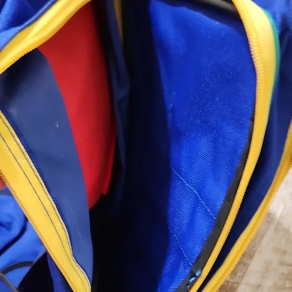 Nintendo Red and Blue Carrying Case - Picture 7 of 9